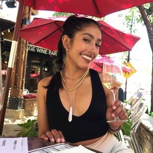 Meet your Posher, Chasity